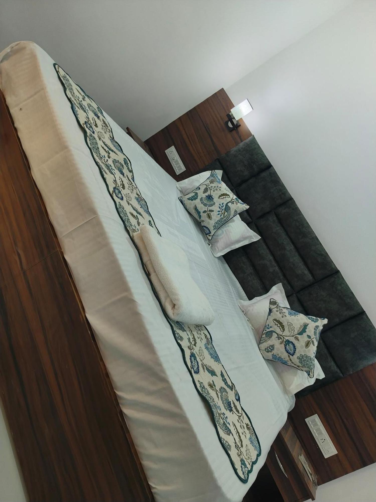 Atithi Inn Khajurāho Buitenkant foto
