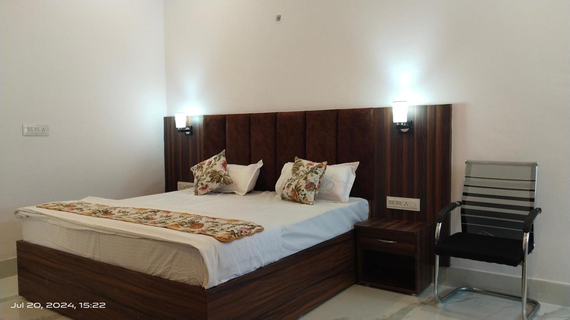 Atithi Inn Khajurāho Buitenkant foto