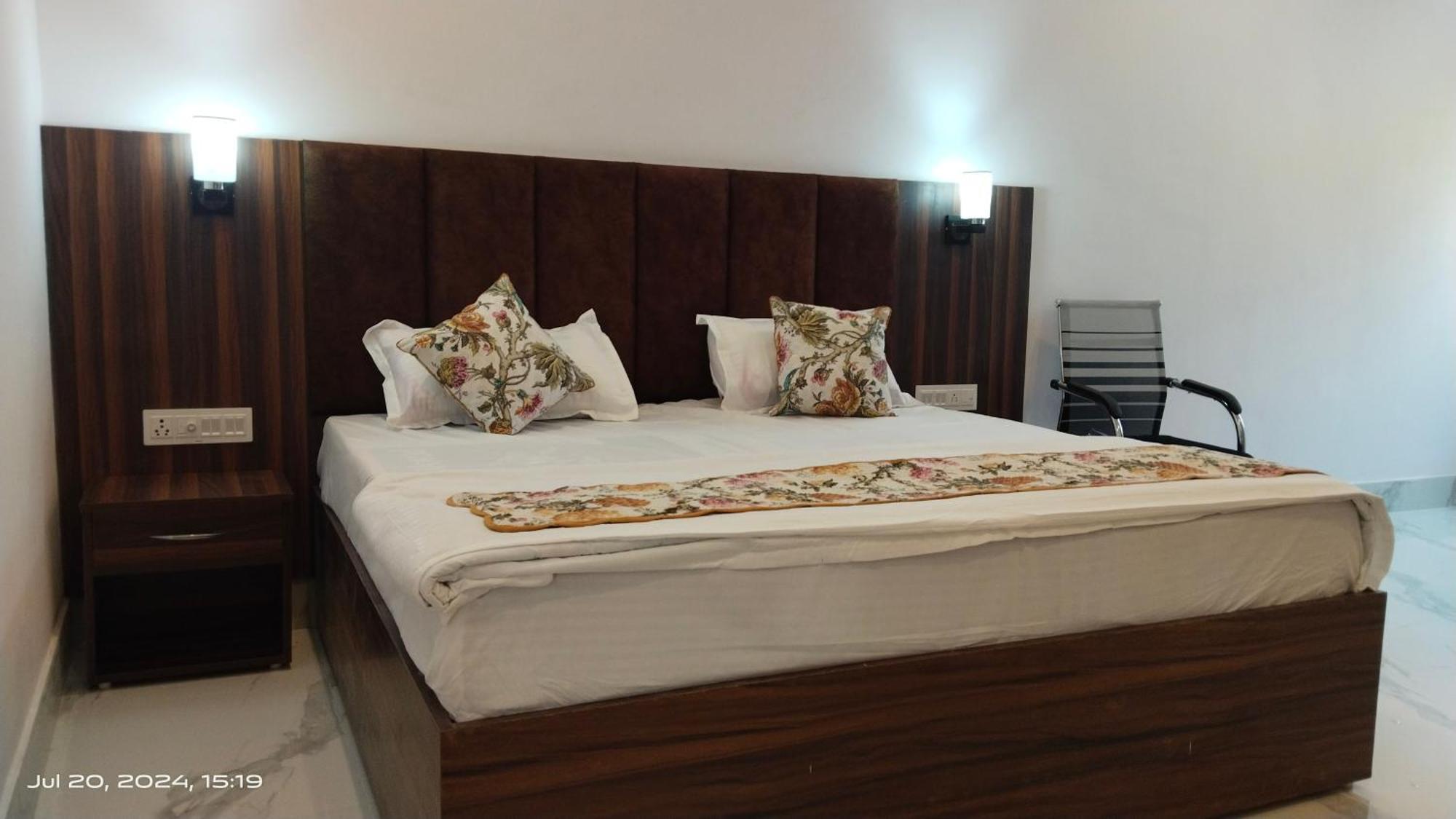 Atithi Inn Khajurāho Buitenkant foto