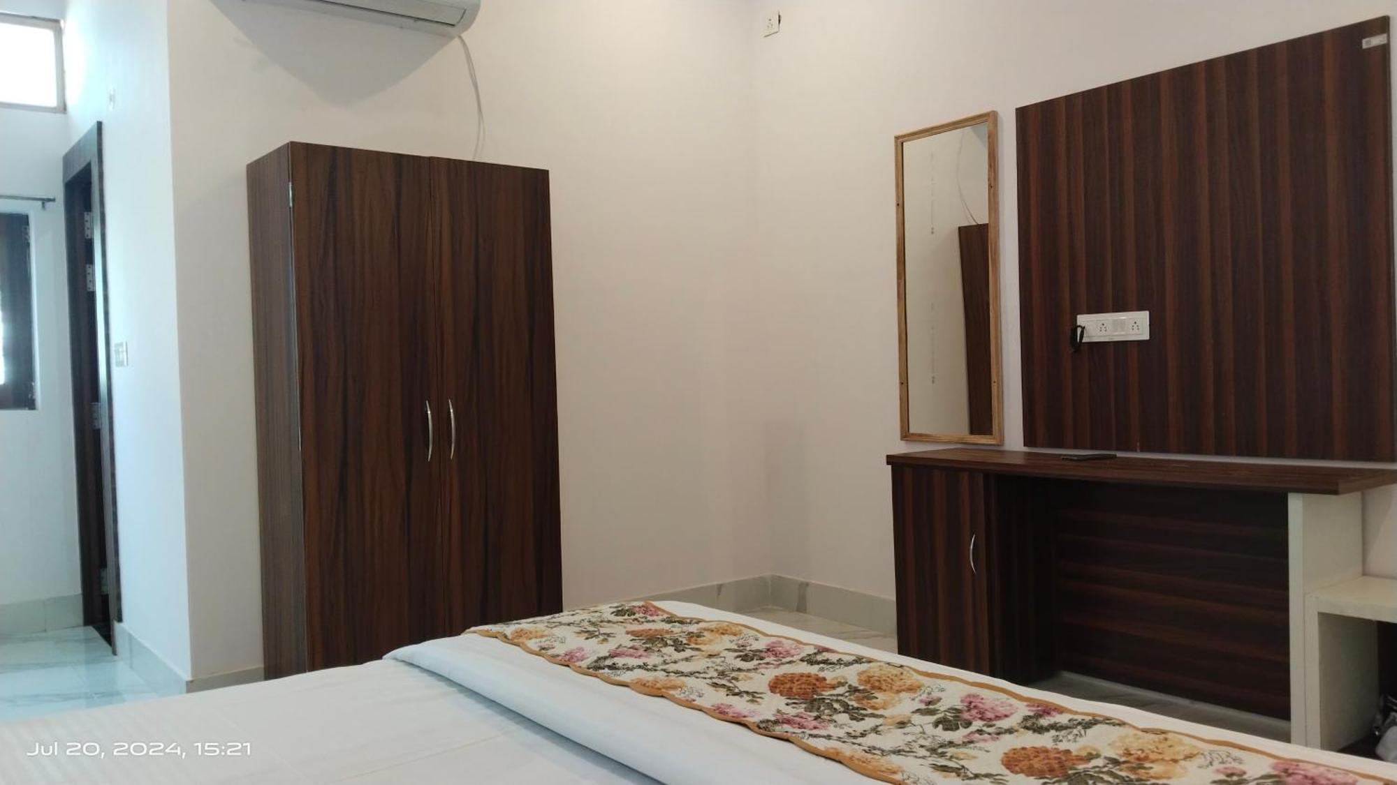 Atithi Inn Khajurāho Buitenkant foto