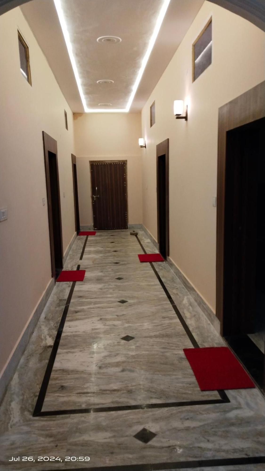 Atithi Inn Khajurāho Buitenkant foto